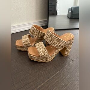 NWOT MATISSE GEM HEEL SIZE 6